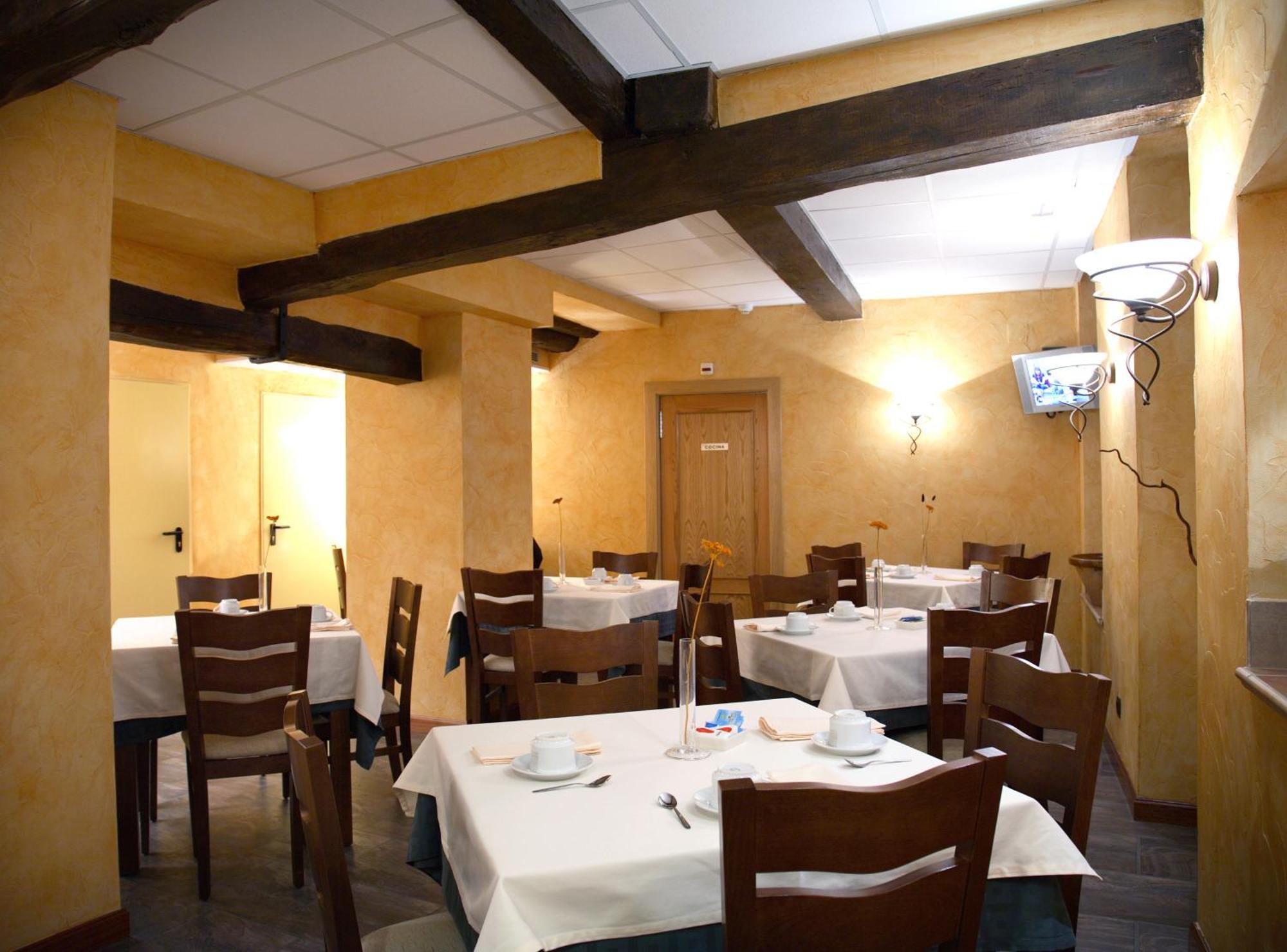 Hotel Duques De Nájera Kültér fotó